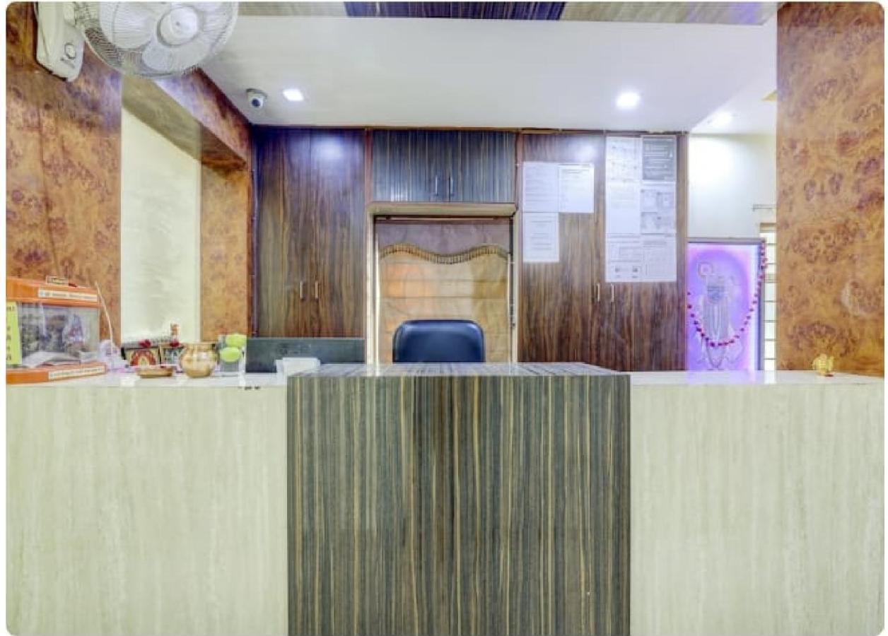 Hotel Krishna Palace Ahmedabad Ngoại thất bức ảnh