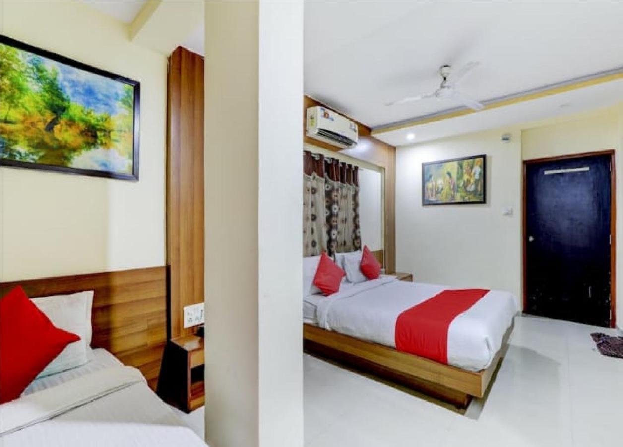 Hotel Krishna Palace Ahmedabad Ngoại thất bức ảnh